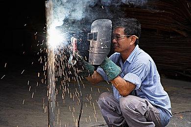 《消逝的光芒2》首发日在线玩家数量接近25万人